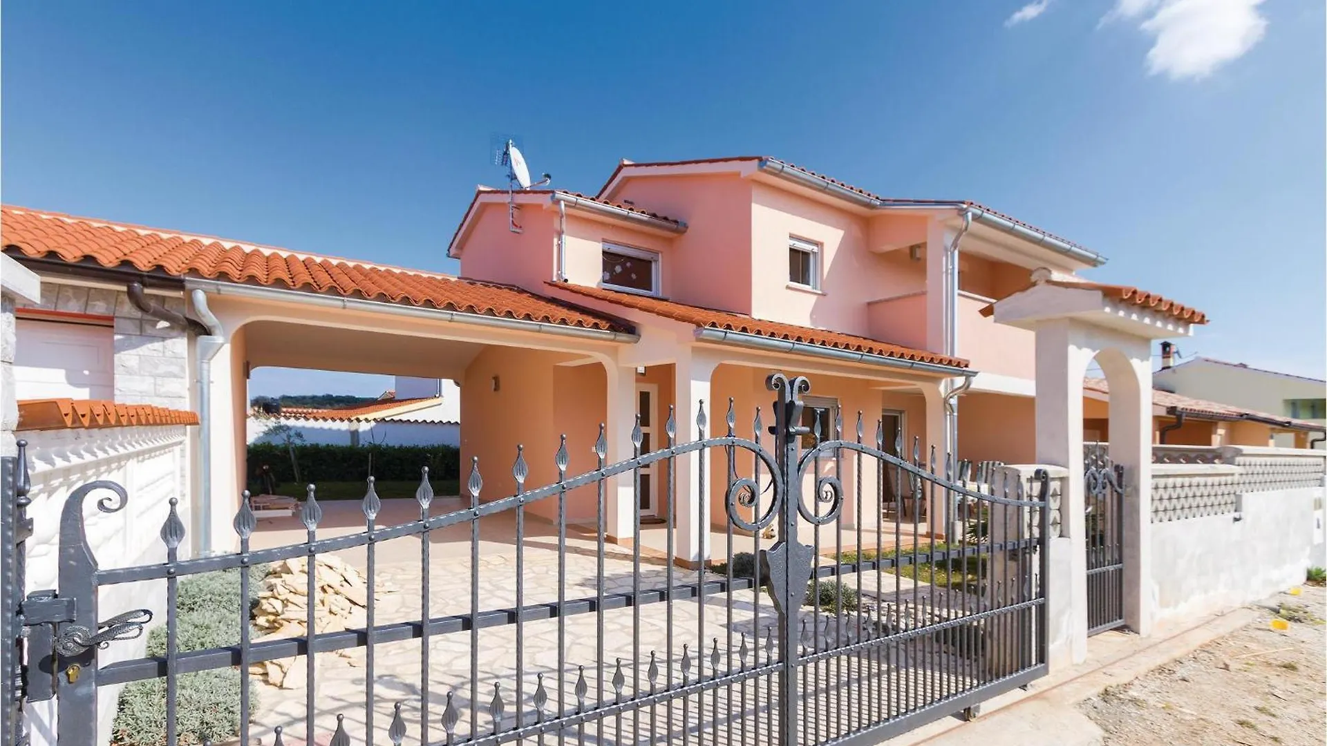 Lovely Home In Betiga With Wifi Barbariga Holiday home